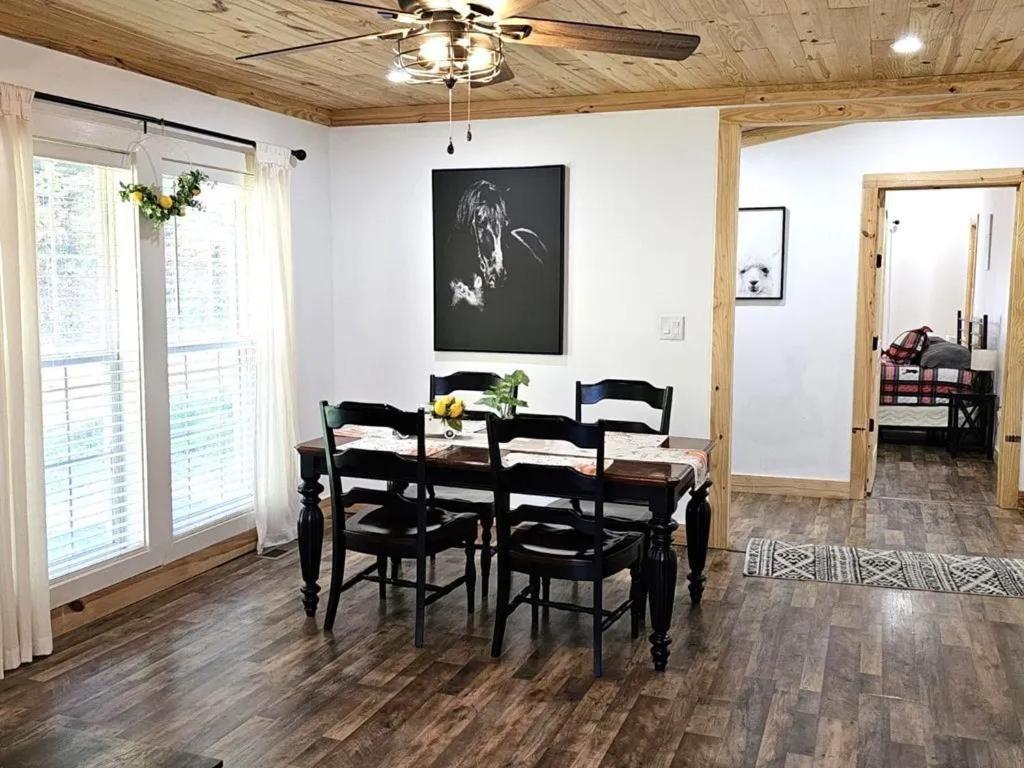 Modern Style, Arcade, Fire Pit, Pet Friendly Villa Pigeon Forge Exterior photo